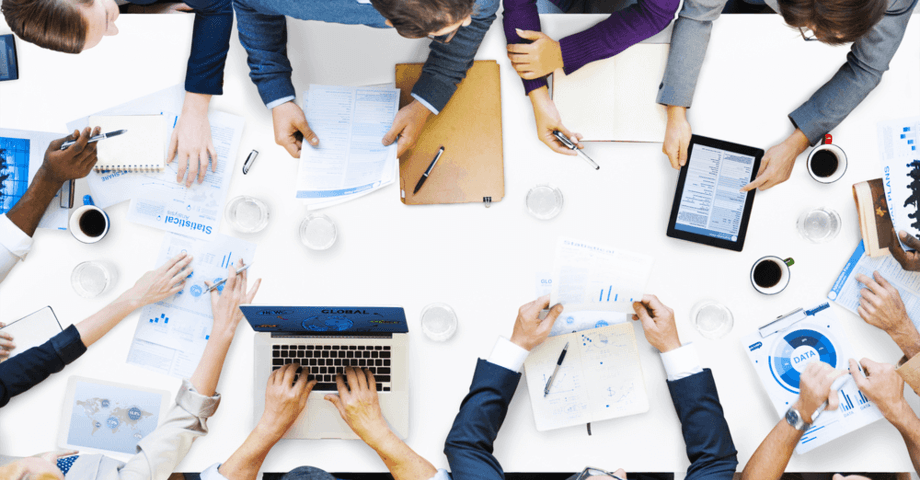 Paralizado por las continuas interrupciones