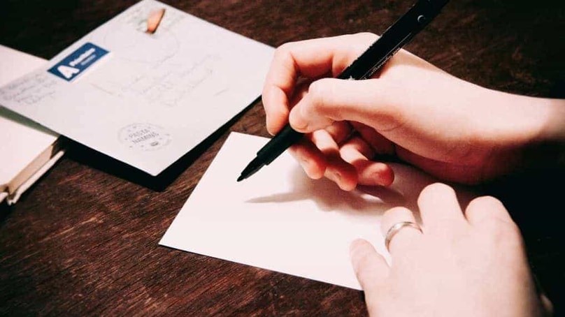 Servicios de secretaría: envío de documentos en su nombre Servicios de secretaría: envío de documentos en su nombre