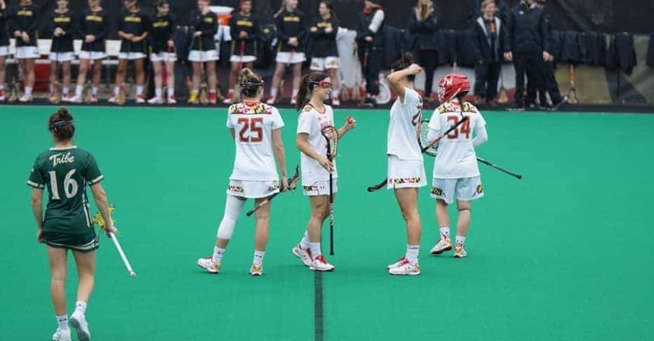 Deporte y team building: cuando el juego en equipo mejora la colaboración en la oficina