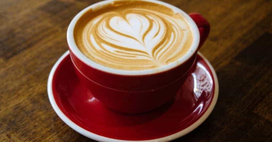 ¿Café en la oficina? Mejora la solución de problemas pero no la creatividad